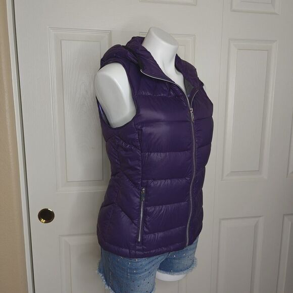 Calvin Klein purple packable down puffer vest with hoodie sz XS - Picture 3 of 9